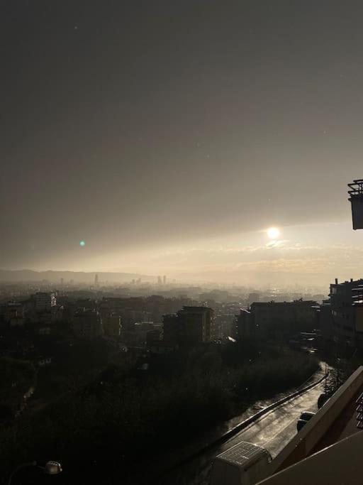 Apartment Sunny Overlooking Tirana